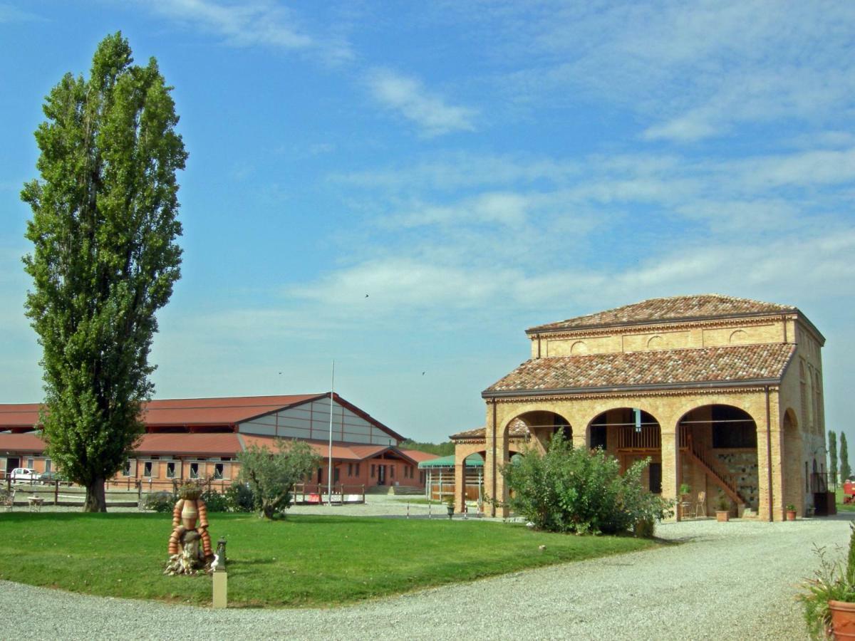 Agriturismo Corte Ghiara Hotel Fontanellato Exterior photo