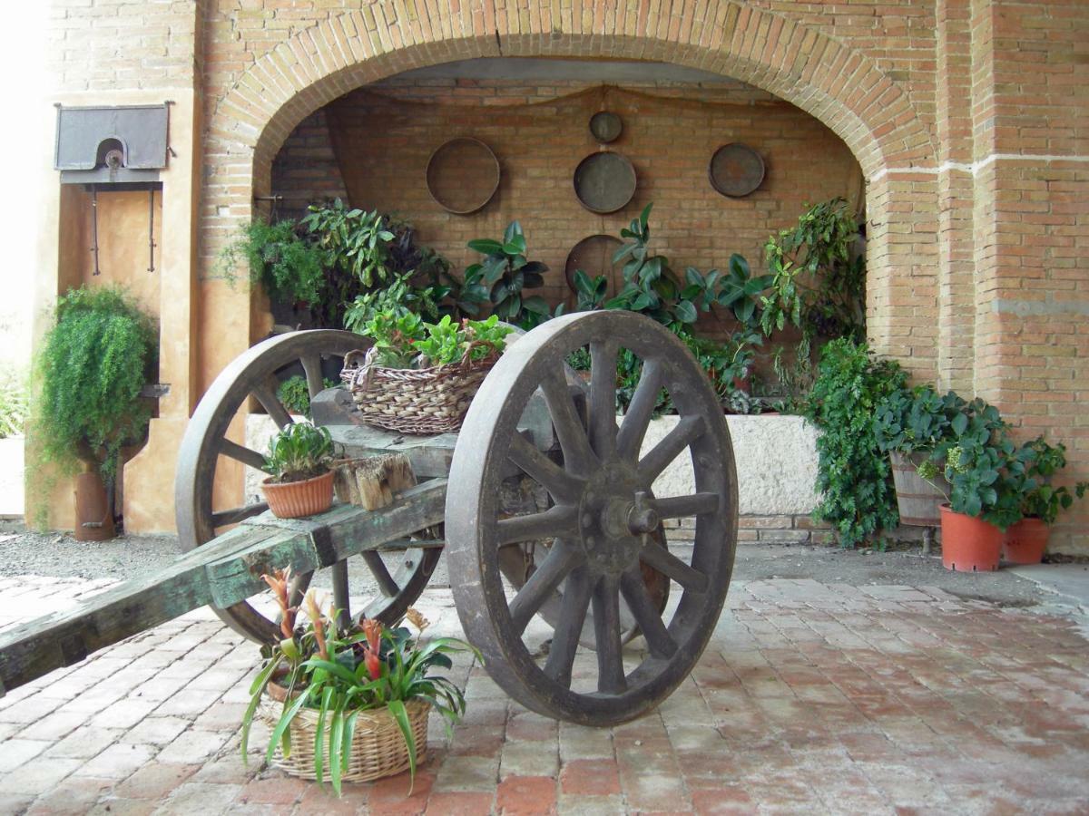 Agriturismo Corte Ghiara Hotel Fontanellato Exterior photo